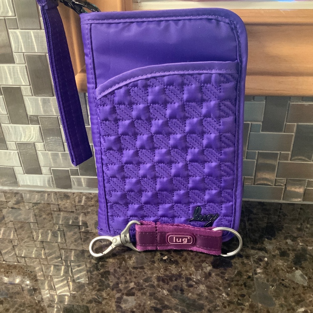 LUG TANDEM- PURPLE. - NWOT - BONUS KEY FOB